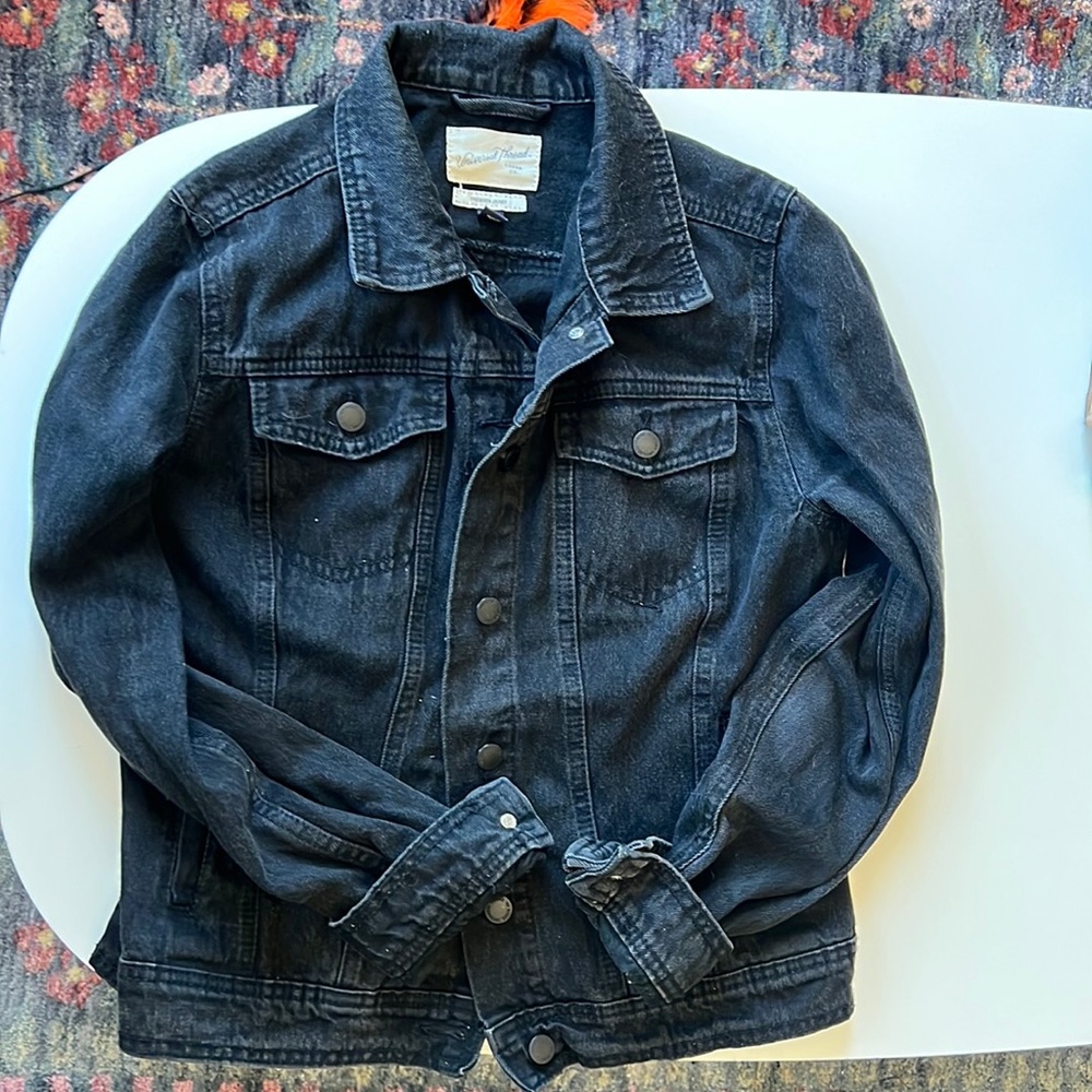 Universal Thread black denim jacket.